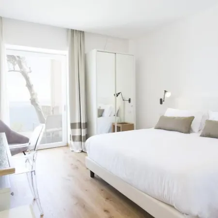 Traversa Tuoro Anacapri Villa *